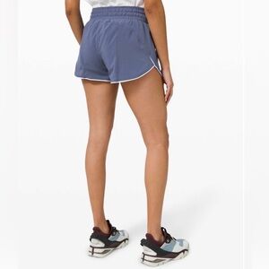 Lululemon Choose A Side Short size 6 - Reversible